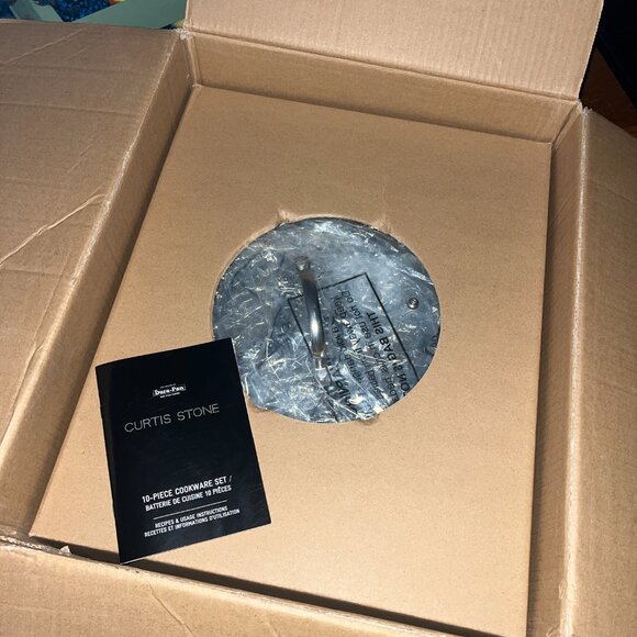 NEW cookware set - Picture 6 of 8